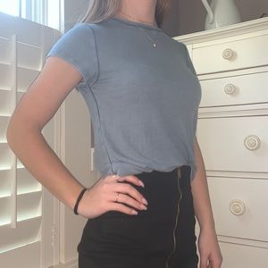 Ribbed blue fitted t-shirt